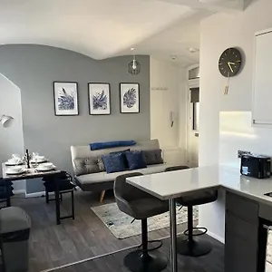 Windsor Deluxe - Modern City Centre 5min From Beach & Station , Brighton United Kingdom